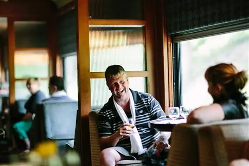 Lounge_car_event_CC-j.webp Lounge_car_event_CC-j.webp