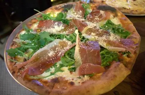 Публичный дом Тоби