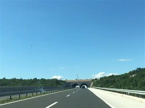 Хорватия-Roadtrip-Driving02
