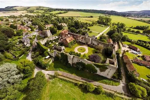 15 ультра романтических отелей-замков по всему миру