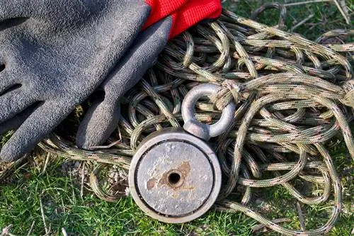 Встречайте охотников за сокровищами Магнитная рыбалка в городских водоемах