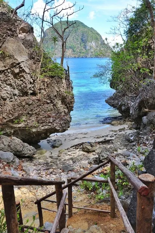 Секретная бухта на пляже Парадайз