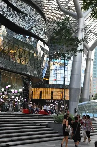 ION Orchard – новый торговый центр на Орчард-роуд