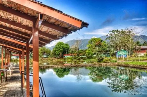 Озеро Зеркало на курорте Mount Apo Highland Resort