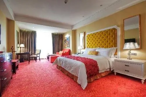 Отель Maxims at Resorts World Манила