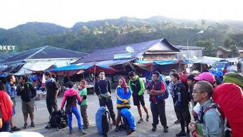 На рынке - Почоло Джеймс Лореско