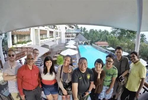 Приезжайте в Кералу Участники вместе с некоторыми из организаторов