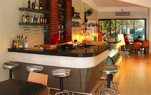 Здание авиационного клуба WCC