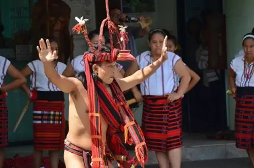 Танцоры Ифугао в Лагаве
