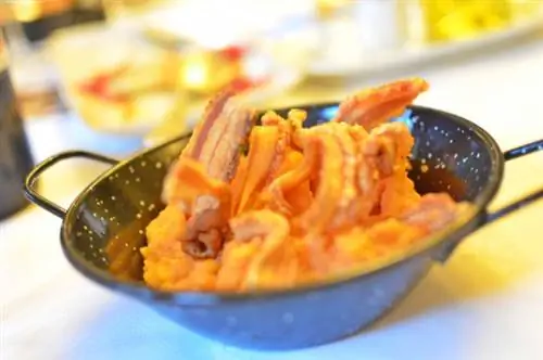 Картофельное пюре со вкусом паприки и кусочками бекона
