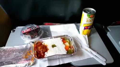 питание на борту Airasia