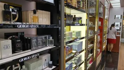 Коллекции парфюмерии в Duty Free NAIA T3