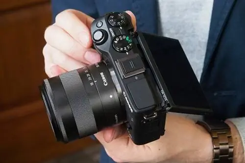 Беззеркальная камера Canon EOS M3
