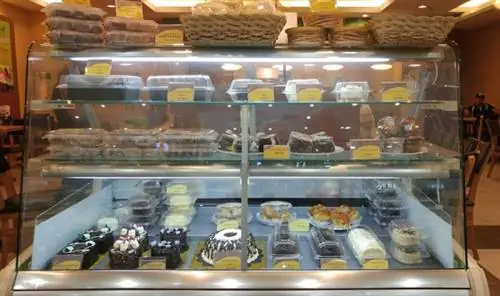 Пекарня Aristocrat в SM City Dasmariñas