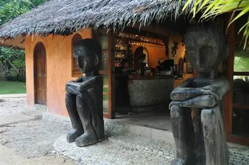 Бар на пляже в Coco Grove Siquijor Бар на пляже в Coco Grove Siquijor