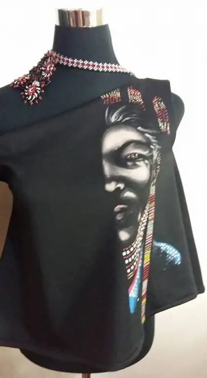 Мода от дизайнера Socksargen Джеда Сервано.