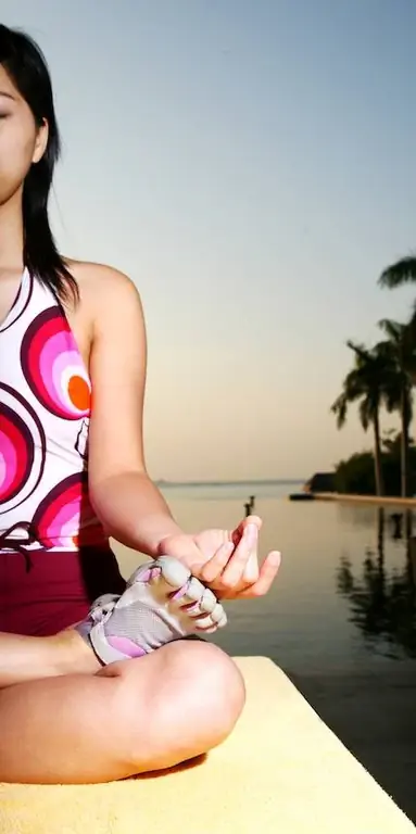 йога босиком