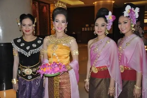 таиландские этнические танцоры