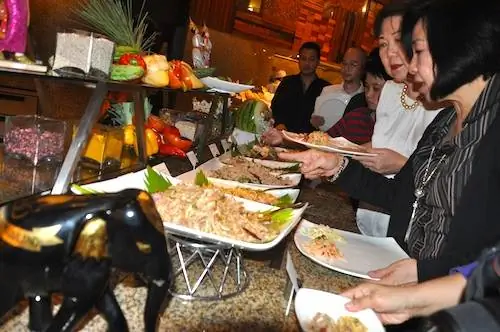 Гости фестиваля тайской кухни