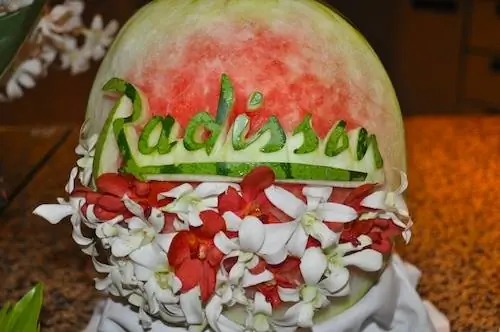 Тайская резьба по фруктам