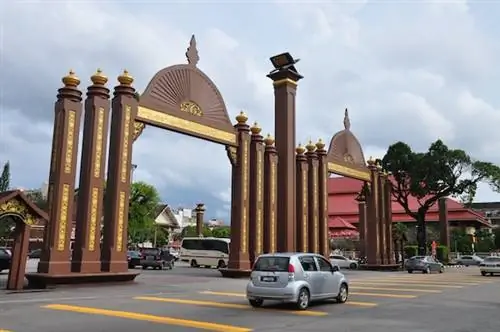 Площадь Мердака