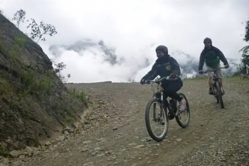 На велосипеде по дороге смерти в Боливии