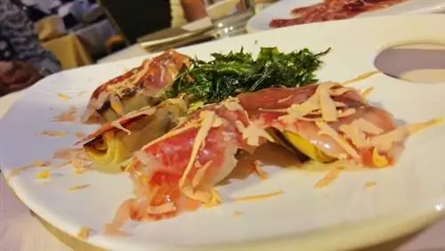 Alcachofas Braseadas с иберийским хамоном из Гихуэло, с вкуснейшим вкусом