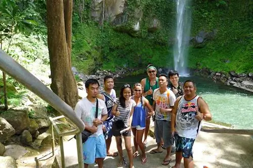 Блоггеры-путешественники в Камигуине любезно предоставлены Cebu Pacific