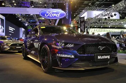 Новый Мустанг предлагает больше технологий и потрясающую производительность; Кабриолет Mustang прибыл на Филиппины