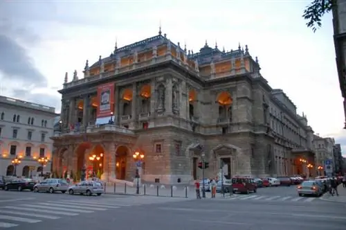 Венгерский королевский оперный театр, автор PDXdj Wikipedia CC