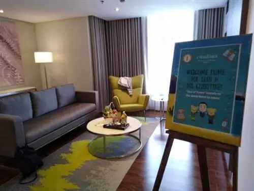 Фойе представительского номера Citadine Millenium Ortigas с 1 спальней