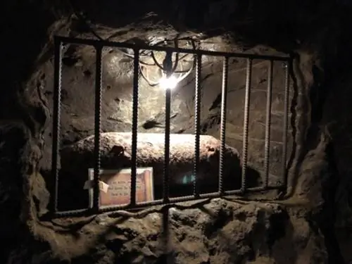 Бомбы времен Второй мировой войны найдены недалеко от японского туннеля