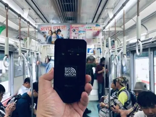 Поездка на поезде в аквариум Осаки