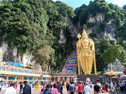 Новый облик пещер Бату после реконструкции 2018 года