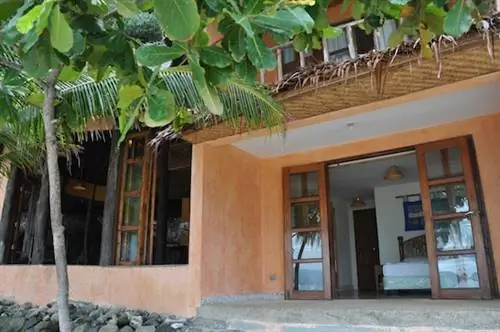 Номера курортного отеля Apo Island
