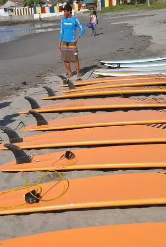Lakbay Norte Surfers в Ла-Юнионе