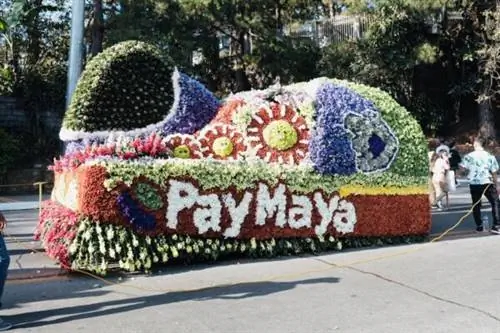 Фестиваль поплавков PayMaya в Панагбенге 2019