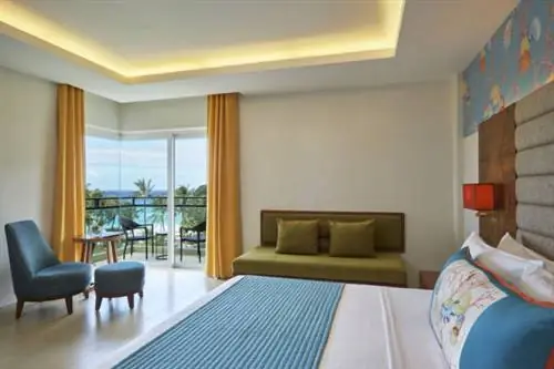 Меньший номер «Премиум» Movenpick Boracay с видом на море