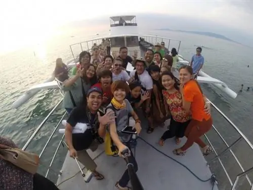 Участники PHILTOA Mindoro FamTour