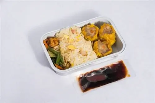 Жареный рис с пельменями