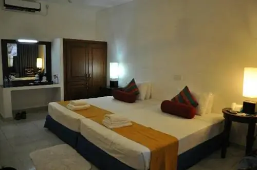 Ночь в Коломбо @ Catamaran Beach Resort