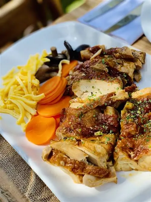 AirAsia впервые предлагает обеды по принципу «от фермы до воздуха» с новым набором бортового питания Santan