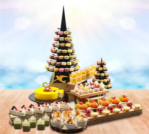 «Птичье гнездо» и «шведский стол» послеобеденного чая с макаронами