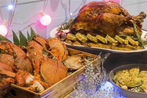 Отпразднуйте сезон в отеле Jen Manila