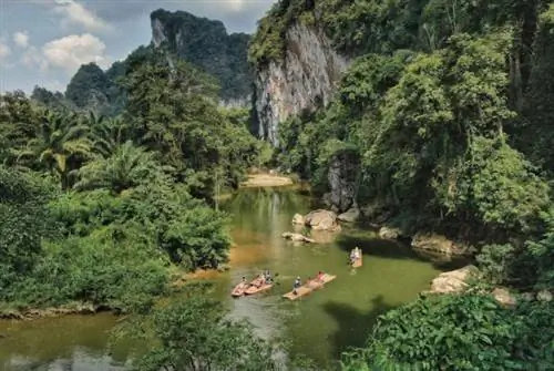 Рафтинг возле Anurak Community Lodge