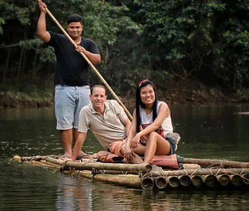 Бамбуковый рафтинг в Анураке