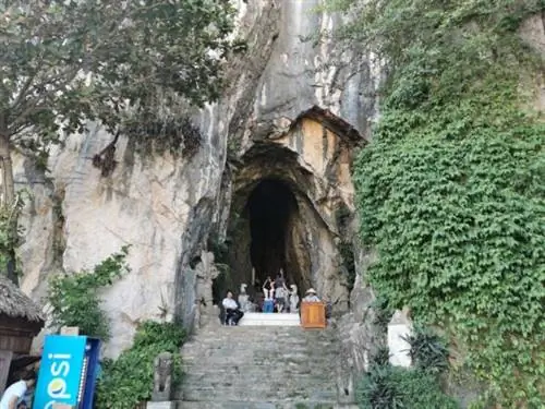 Вход в пещеру