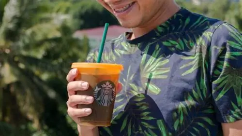 Цветная многоразовая чашка Starbucks оранжевая