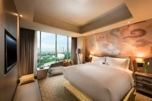 Отель DoubleTree by Hilton Джакарта - Дипонегоро