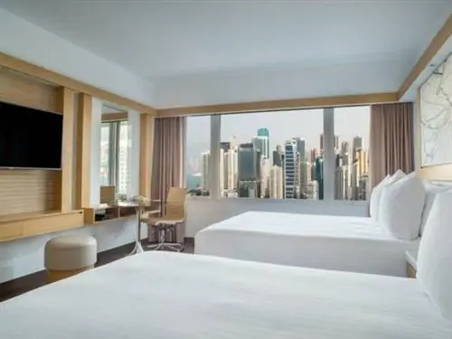 The Park Lane Hong Kong, семейный номер «Премиум» в отеле Pullman